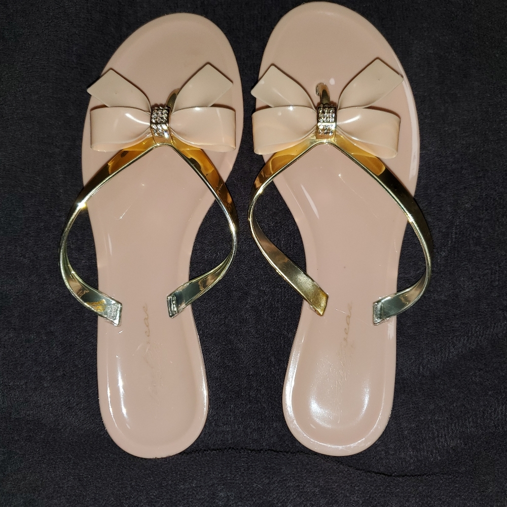 Cute bow sandals